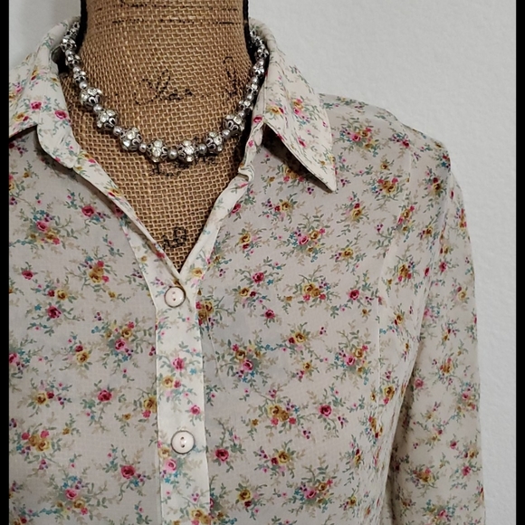 LOVE HAIGHT  hi lo lace insert Ruffl Bottom Floral Print Top Lrg. - Picture 2 of 8